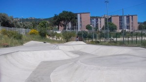 snakerun-skatepark-la-baucaire